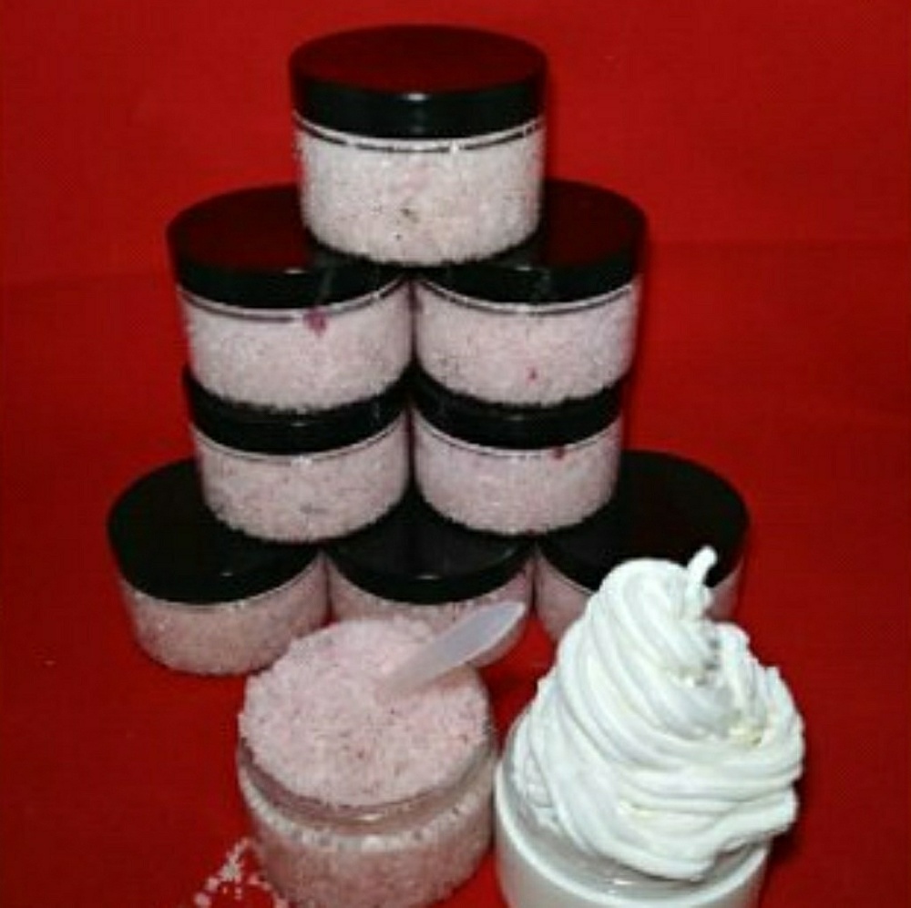 Pleasure me pink body scrub